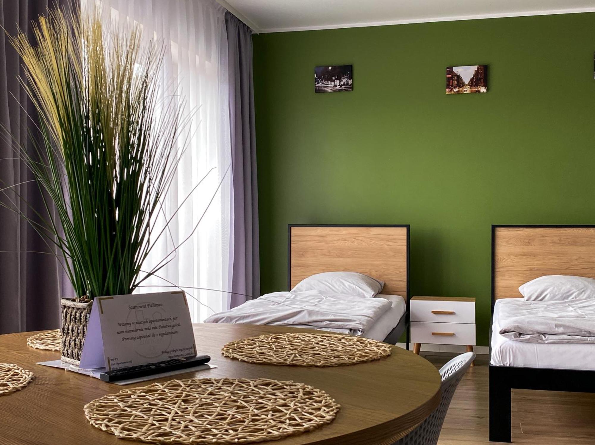 Tanie Noclegi Gliwice - Apartamenty Lowicka 28 Bagian luar foto