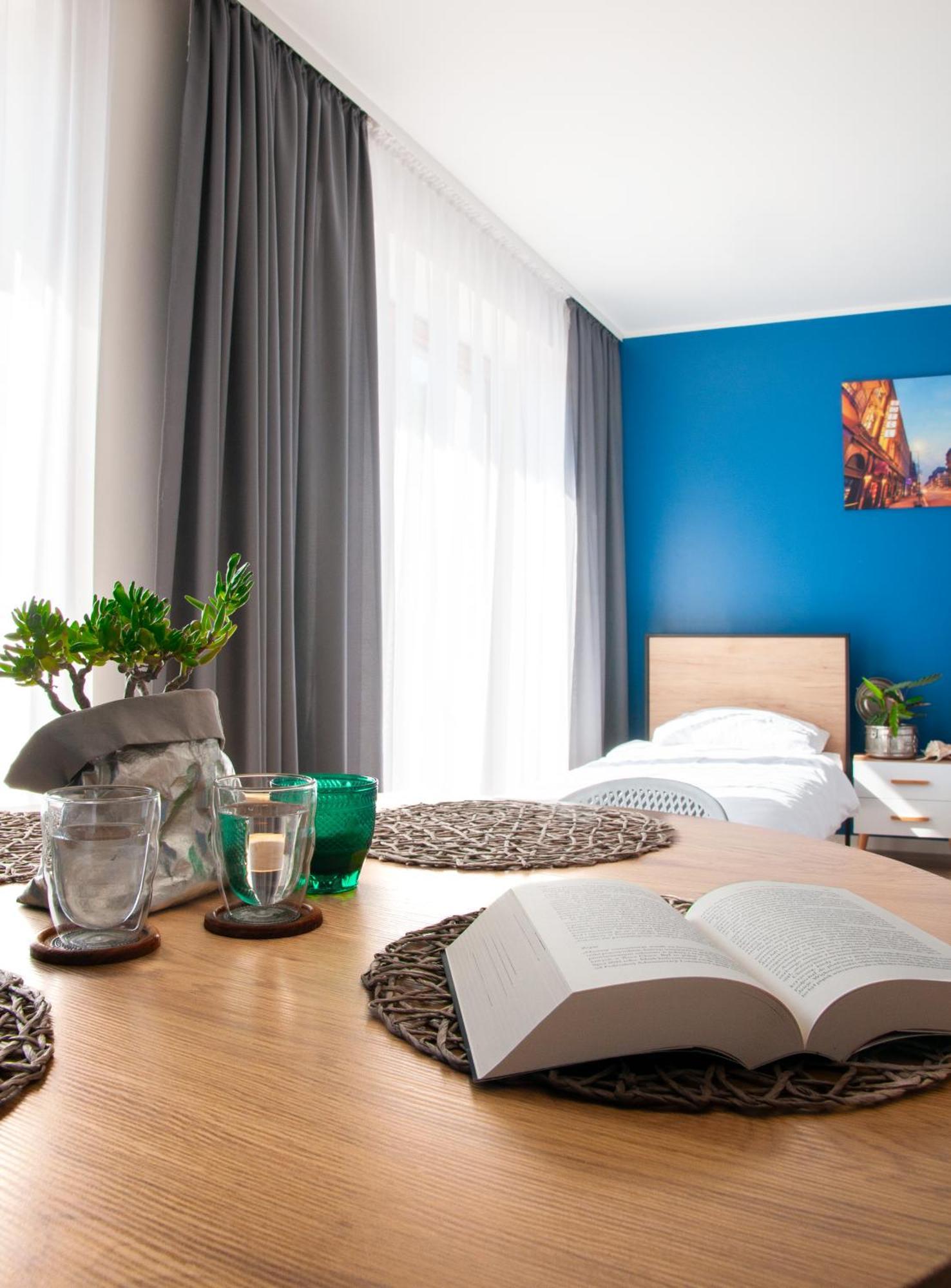 Tanie Noclegi Gliwice - Apartamenty Lowicka 28 Bagian luar foto